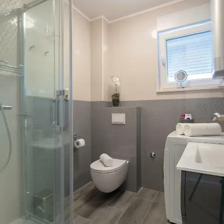 Apartman Sky Apartamento Sinj